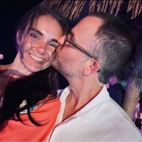 Meet your Posher, Alison - Picture 4 of 16